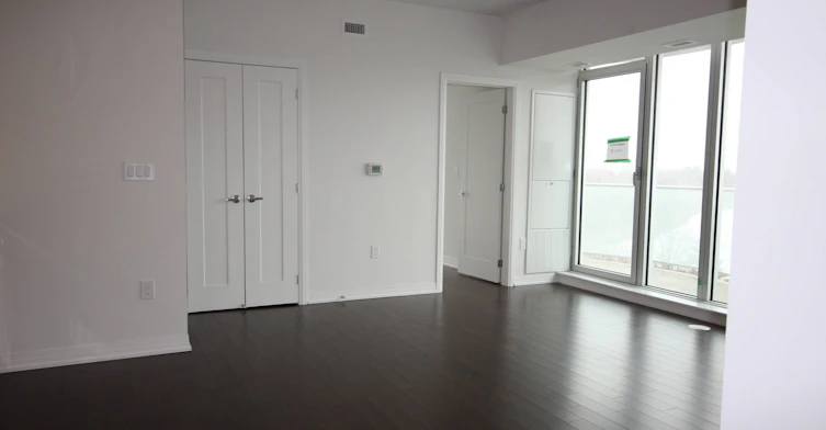 807-805 Carling, Ottawa, ON, K1S 5W9 - 5