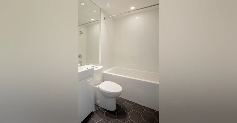510-303 East Pender Street, Vancouver, BC, V6A 0J3 - 3