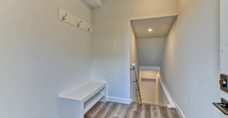 2840B-3560 28 Avenue Southwest, Calgary, AB, T3E 2J5 - 5