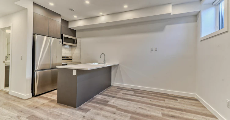 2840B-3560 28 Avenue Southwest, Calgary, AB, T3E 2J5 - 12