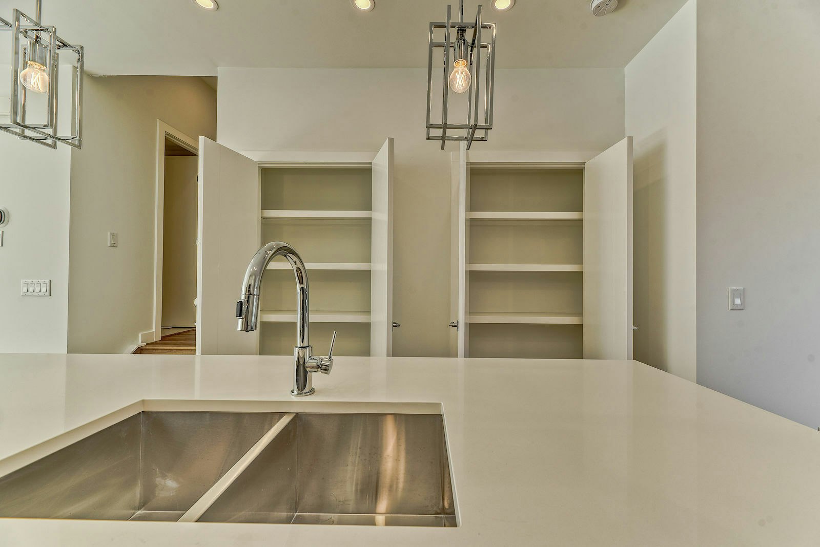 3560 28 Avenue Southwest, Calgary, AB, T3E 2J5 - 11