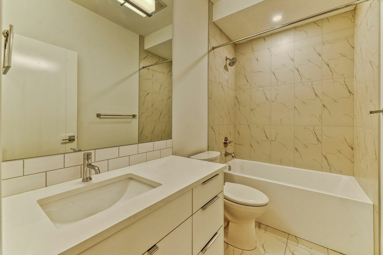 3560 28 Avenue Southwest, Calgary, AB, T3E 2J5 - 24
