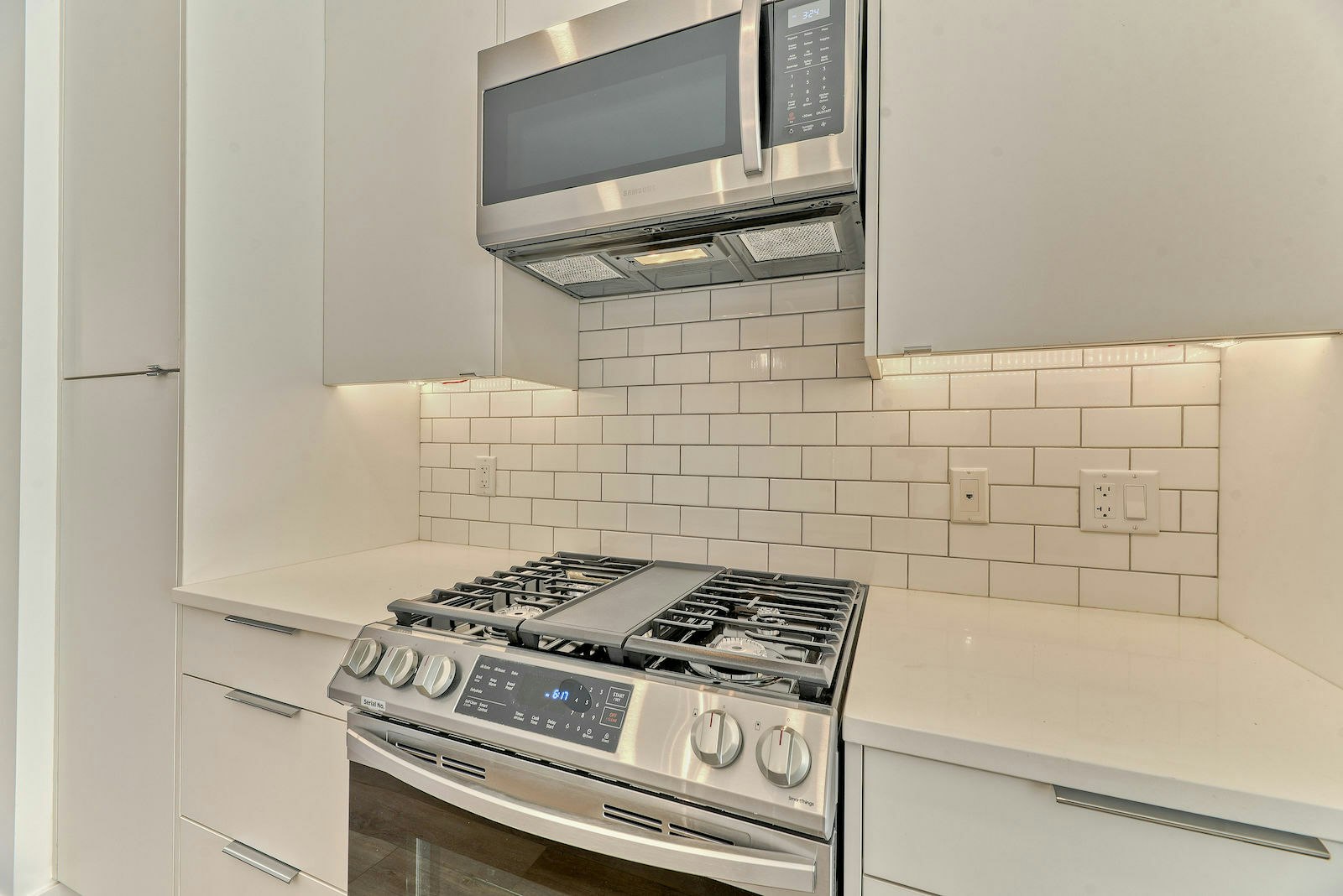 3560 28 Avenue Southwest, Calgary, AB, T3E 2J5 - 10
