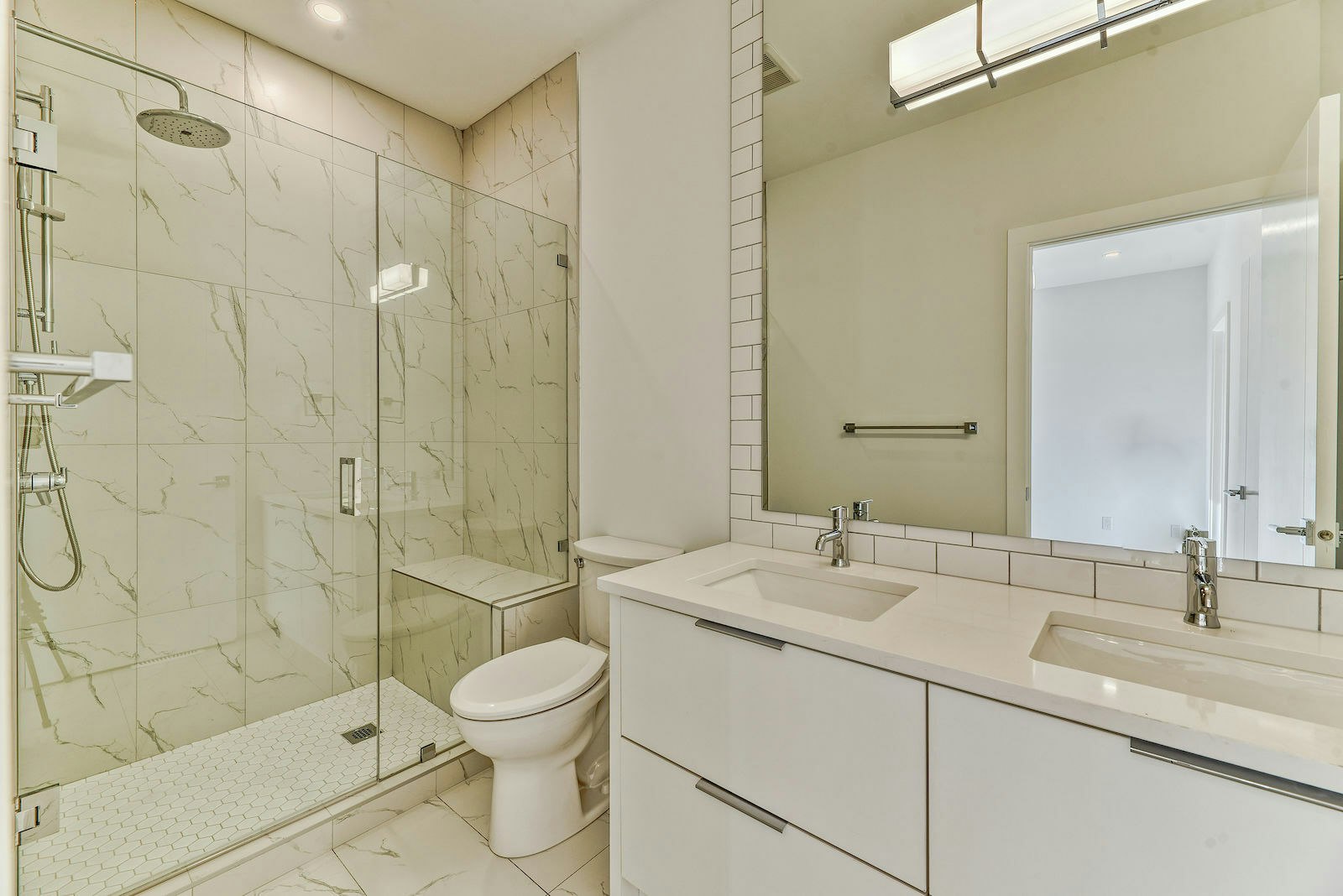 3560 28 Avenue Southwest, Calgary, AB, T3E 2J5 - 23