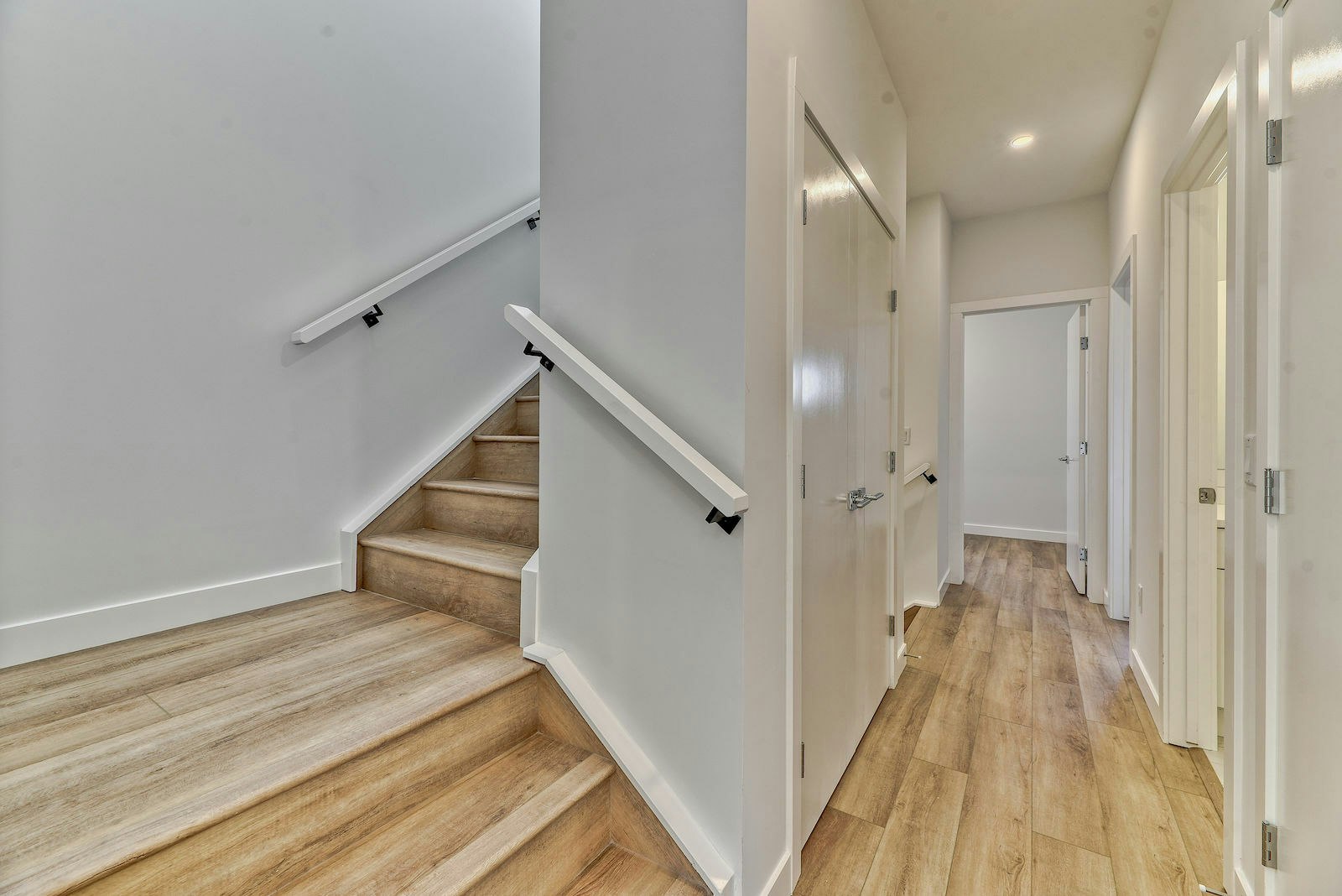 3560 28 Avenue Southwest, Calgary, AB, T3E 2J5 - 17