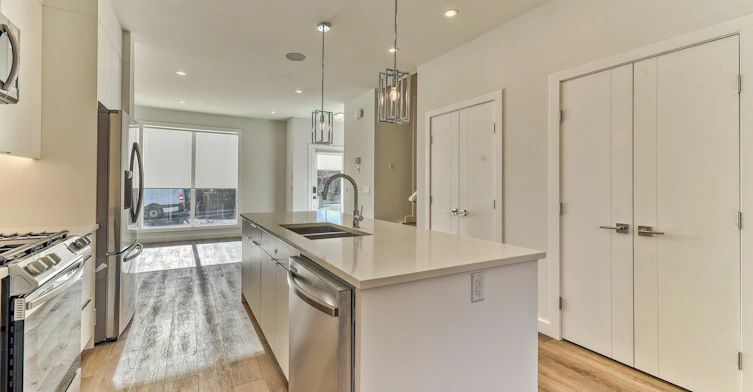 3564-3560 28 Avenue Southwest, Calgary, AB, T3E 2J5 - 11