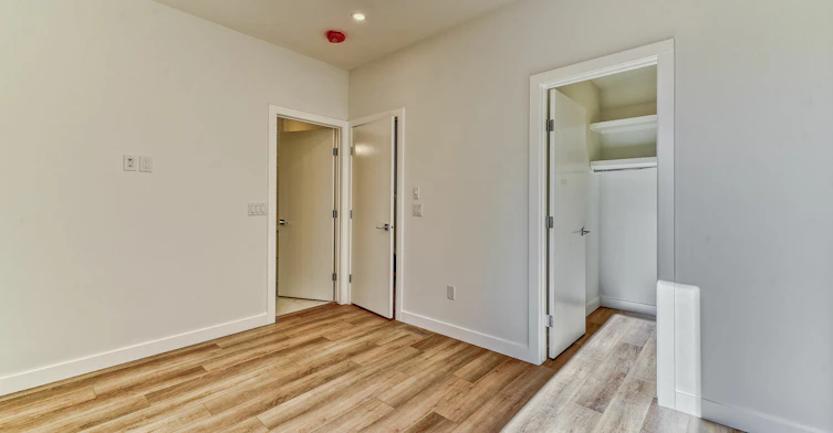 3564-3560 28 Avenue Southwest, Calgary, AB, T3E 2J5 - 23
