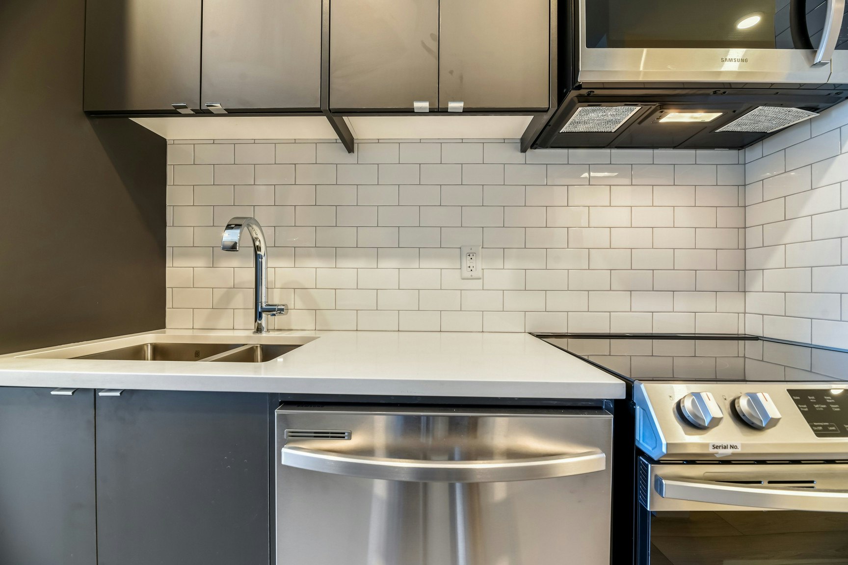 315-1870 45 Street NW, Calgary, AB, T3B 6A9