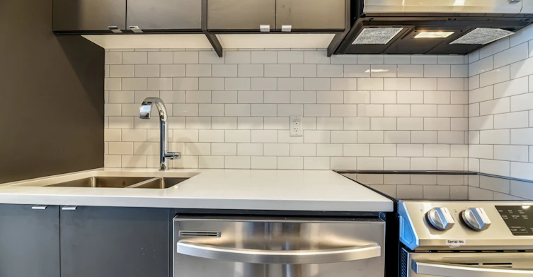 315-1870 45 Street NW, Calgary, AB, T3B 6A9