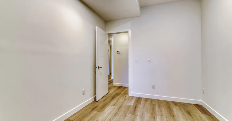 315-1870 45 Street NW, Calgary, AB, T3B 6A9 - 5