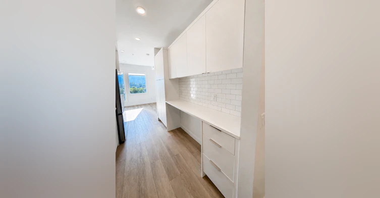 412-1870 45 Street NW, Calgary, AB, T3B 6A9 - 6