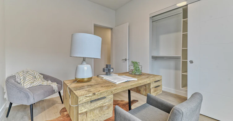 202-1870 45 Street NW, Calgary, AB, T3B 6A9 - 8