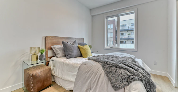 202-1870 45 Street NW, Calgary, AB, T3B 6A9 - 3