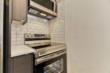 1084B-1086 Remington Road Northeast, Calgary, AB, T2E 5L4 - 9