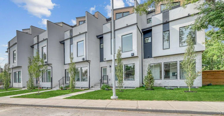 1084B-1086 Remington Road Northeast, Calgary, AB, T2E 5L4 - 2