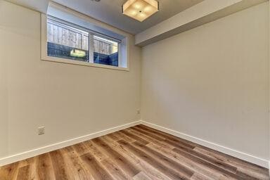 1084B-1086 Remington Road Northeast, Calgary, AB, T2E 5L4 - 14