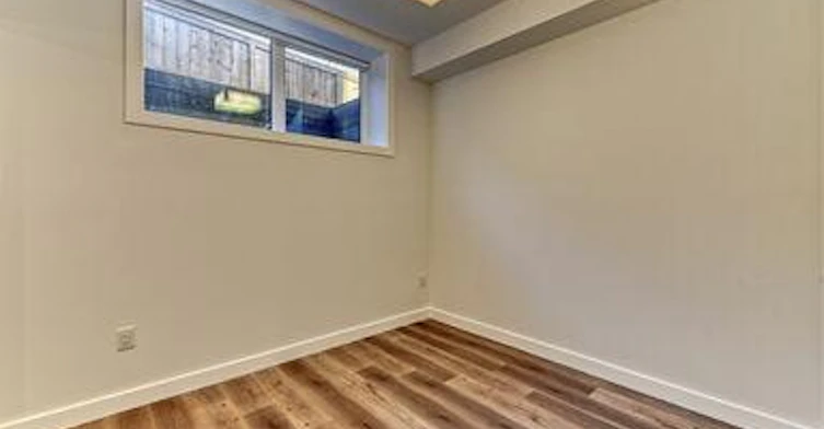 1084B-1086 Remington Road Northeast, Calgary, AB, T2E 5L4 - 14