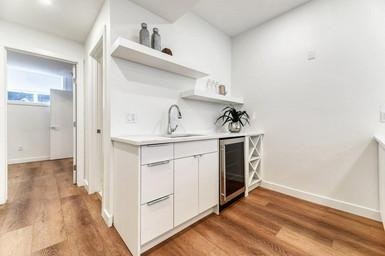 1084B-1086 Remington Road Northeast, Calgary, AB, T2E 5L4 - 5