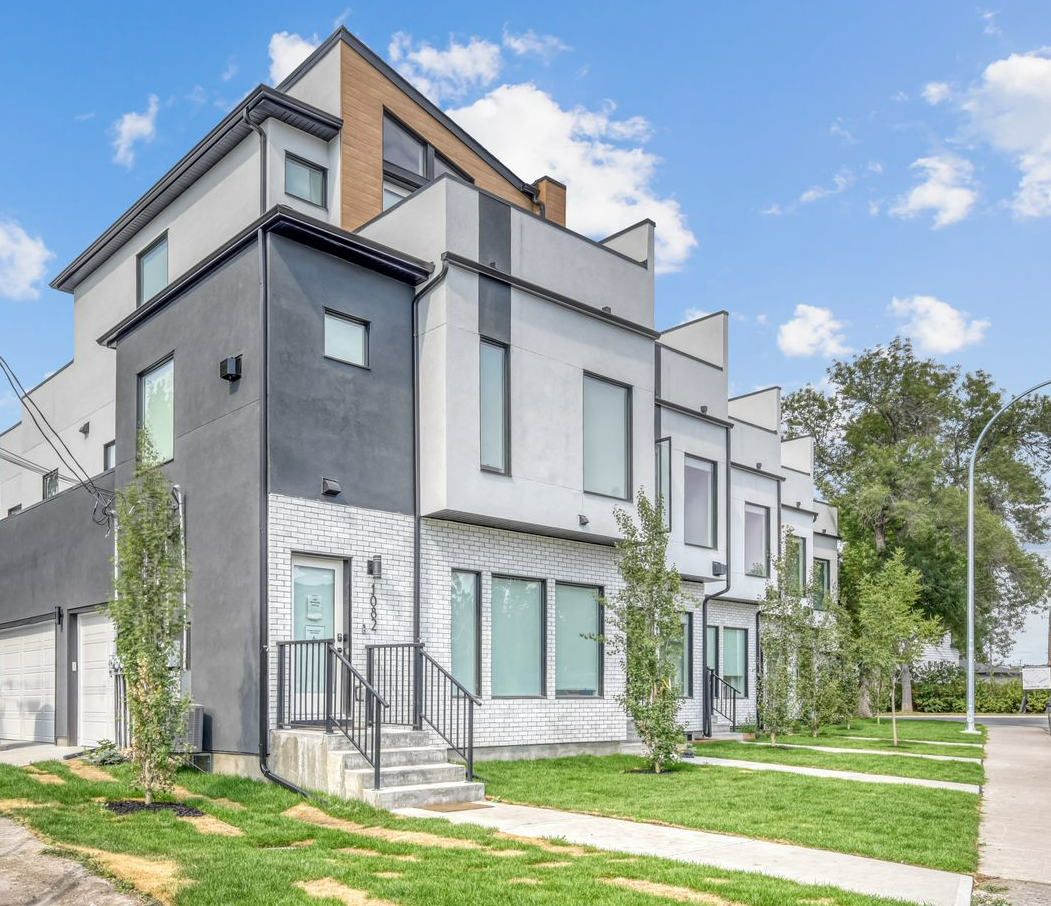 1084B-1086 Remington Road Northeast, Calgary, AB, T2E 5L4