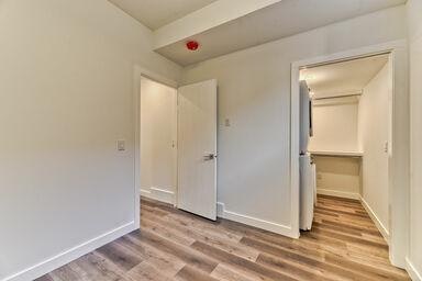 1084B-1086 Remington Road Northeast, Calgary, AB, T2E 5L4 - 7