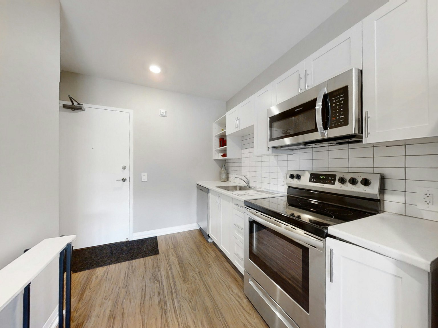 313-233 Dunlop Street W, Barrie, ON, L4N 1B5 - 5