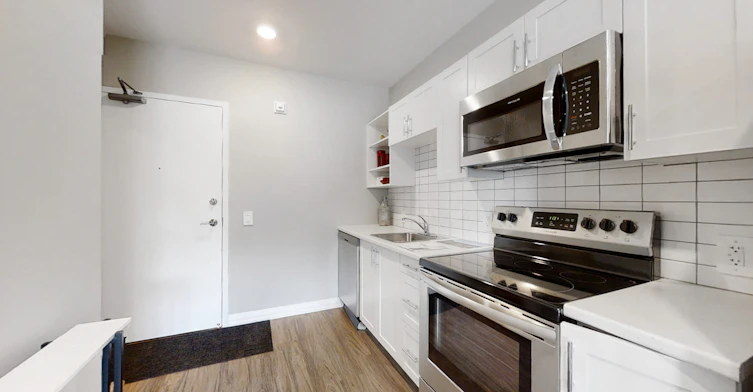 703-233 Dunlop Street W, Barrie, ON, L4N 1B5 - 4