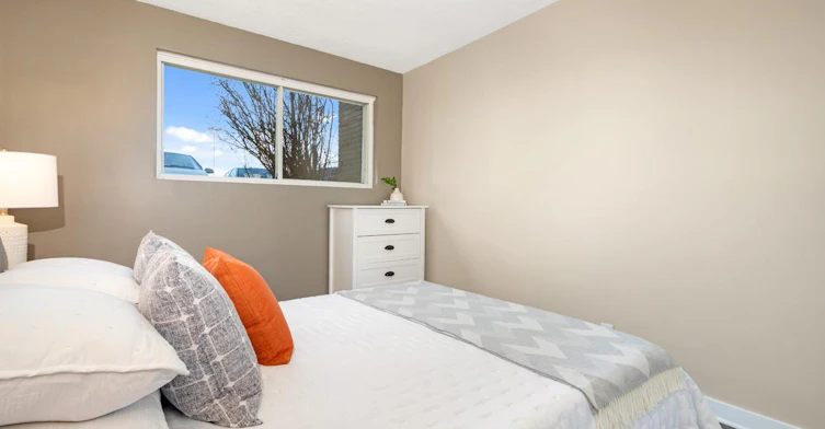 0106-35 Woodridge Crescent, Ottawa, ON, K2B 8S8 - 2