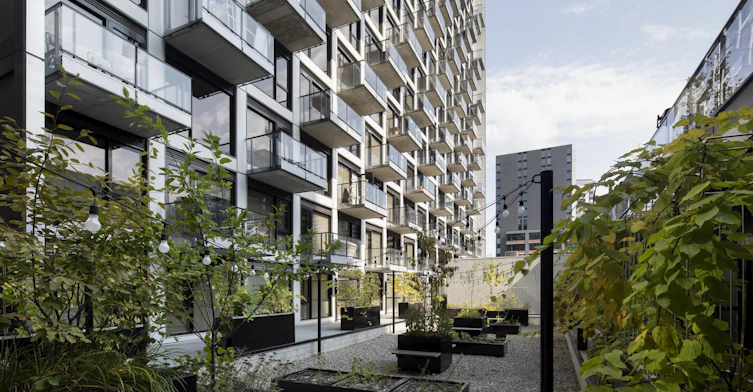 235 Young Rue, Montréal, QC, H3C 0Z6 - 35