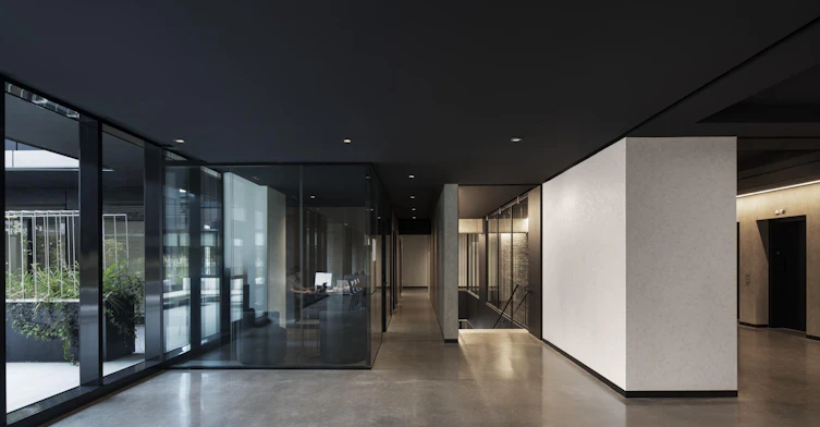 235 Young Rue, Montréal, QC, H3C 0Z6 - 38
