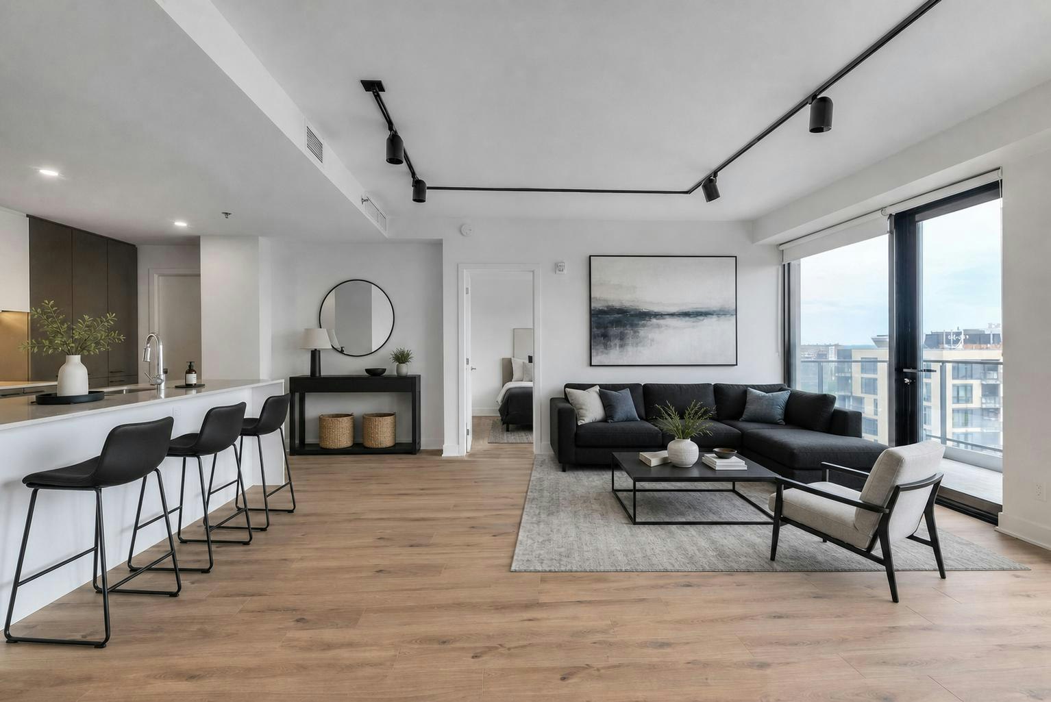 235 Young Rue, Montréal, QC, H3C 0Z6