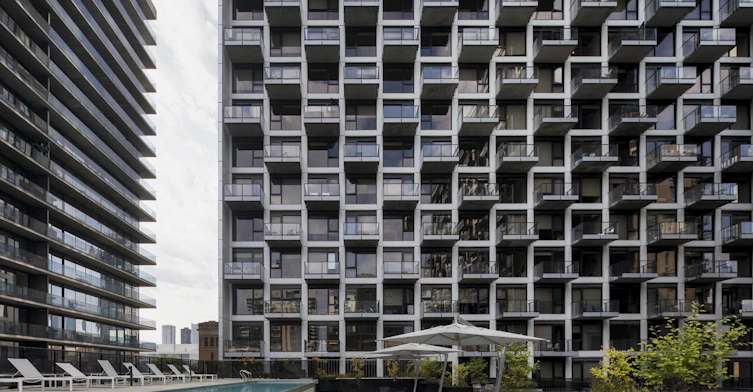 235 Young Rue, Montréal, QC, H3C 0Z6 - 3