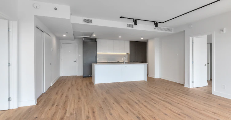 1904-235 Young Rue, Montréal, QC, H3C 0Z6 - 3