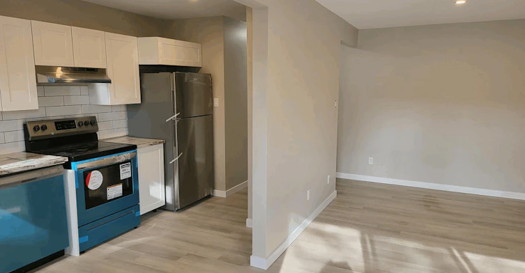 11919 104 Street, Edmonton, AB, T5G 2L3 - 26