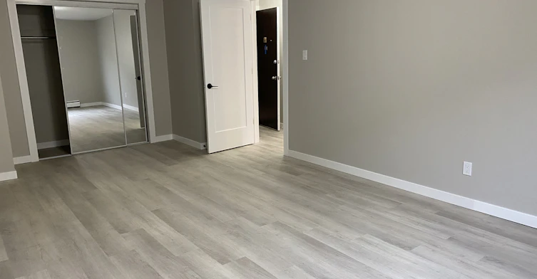 11919 104 Street, Edmonton, AB, T5G 2L3 - 11