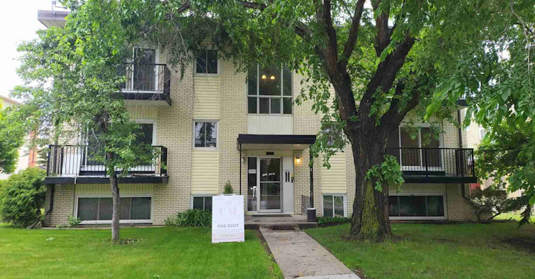 11919 104 Street, Edmonton, AB, T5G 2L3 - 2