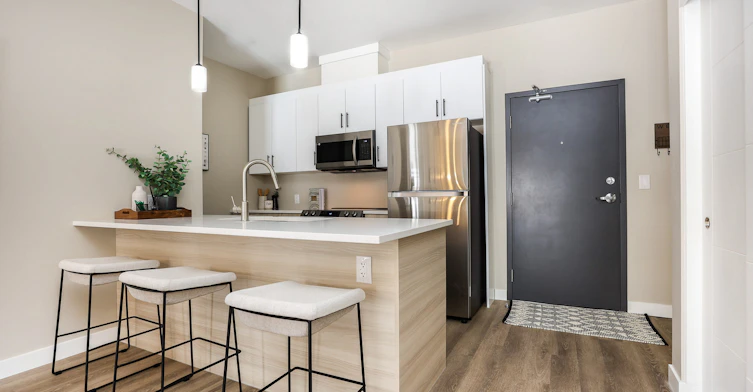135-106-145 Mira Gate, Winnipeg, MB, R2V 5C5 - 2