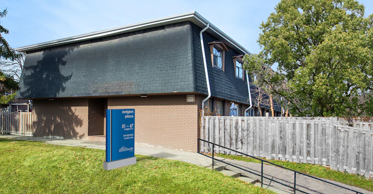 55 Ardglen Drive, Brampton, ON, L6W 1V1