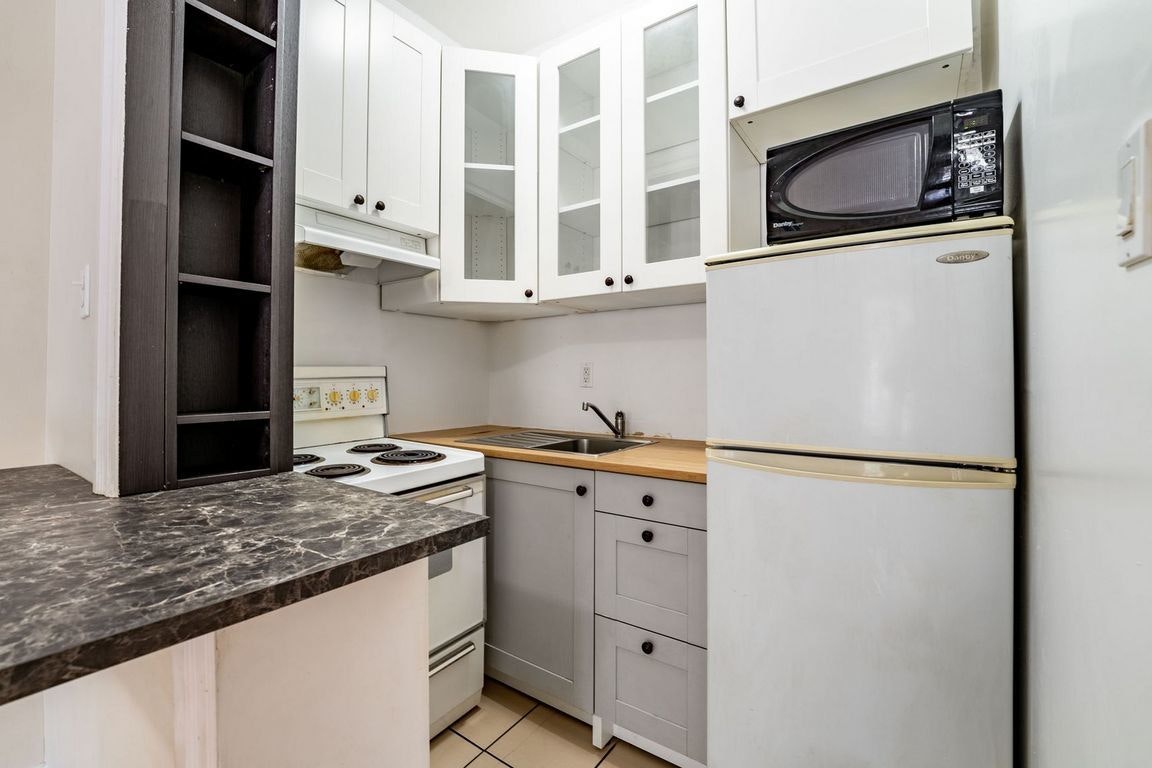1-140 Stewart Street, Ottawa, ON, K1N 6J5 - 6