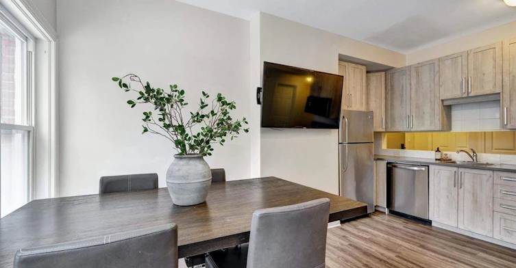 10A-84 Russell Avenue, Ottawa, ON, K1N 7X1 - 4