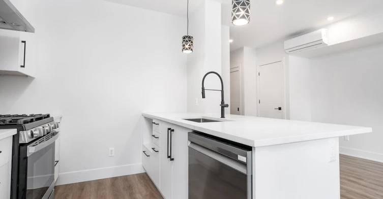 C-85 Rosemount Avenue Centre, Ottawa, ON, K1Y 1P5 - 8
