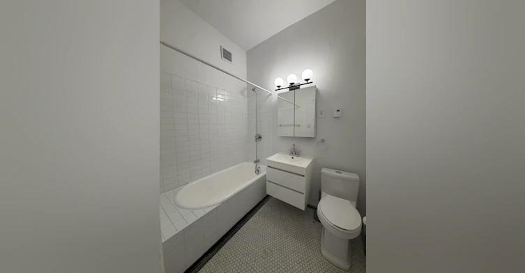 #2-6 Viateur Street West, Montréal, QC, H2T 2K6 - 5