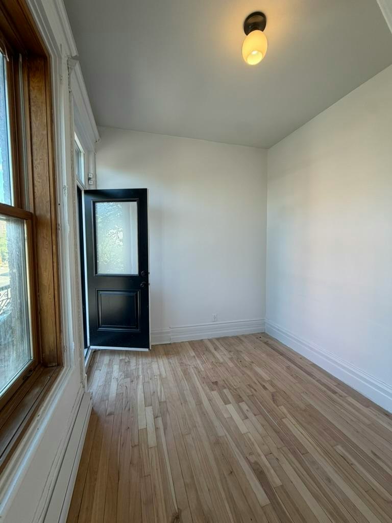 #2-6 Viateur Street West, Montréal, QC, H2T 2K6