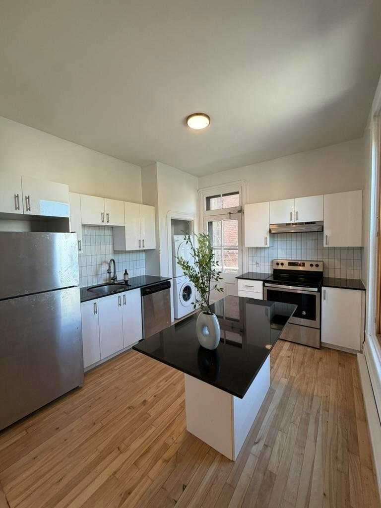 #2-6 Viateur Street West, Montréal, QC, H2T 2K6 - 8