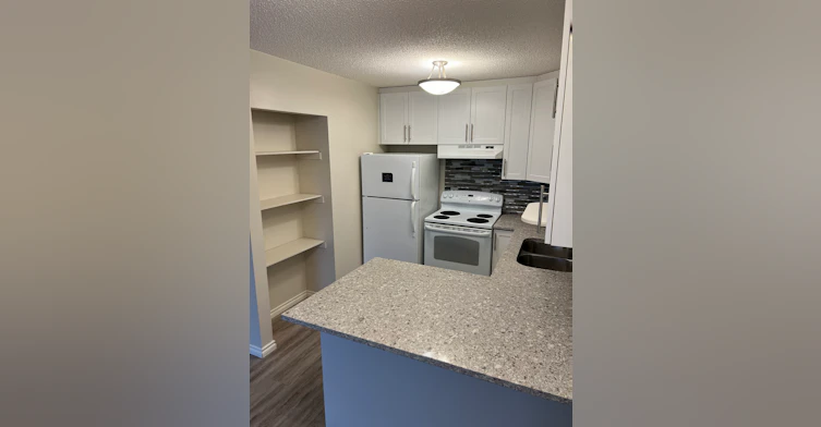 103-4709 47 Street, Wetaskiwin, AB, T9A 1C6 - 2