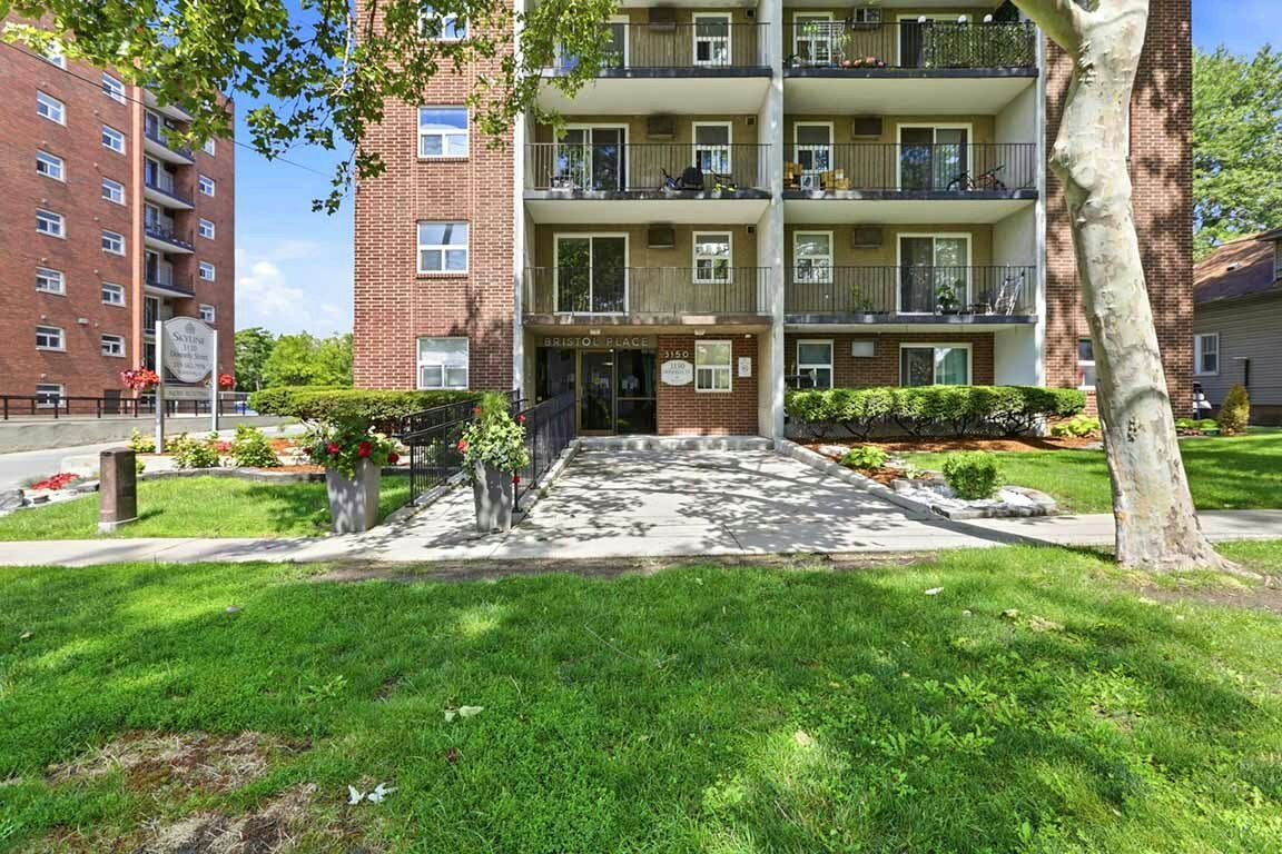 306-3150 Donnelly Street, Windsor, ON, N9C 4E3