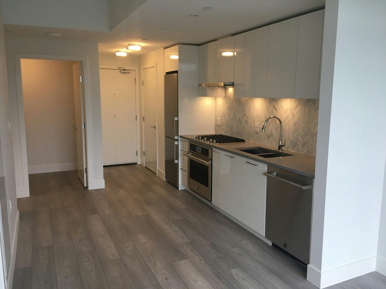 1002-3581 E Kent Avenue, Vancouver, BC, V5S 0H6 - 2