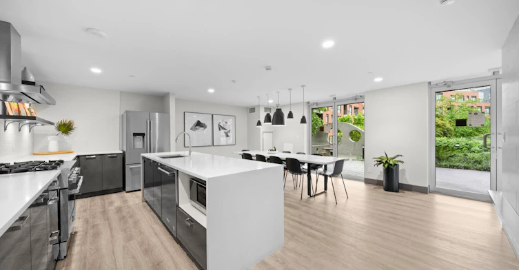 1002-3581 E Kent Avenue, Vancouver, BC, V5S 0H6 - 11