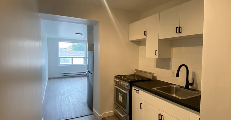 02-229 Carlton Street, Toronto, ON, M5A 2L2