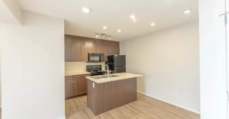 409-7 Bayside Place, Strathmore, AB, T1P 0C7 - 4