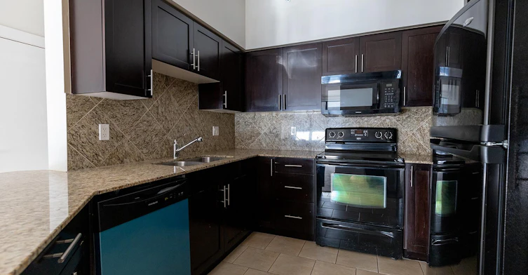 8880 Horton Road SW, Calgary, AB, T2V 2X4 - 24